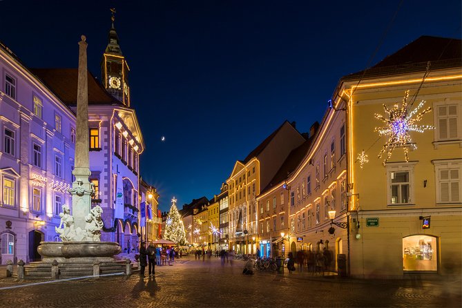 Ljubljana Festively Decorated Walking Tour - Booking and Cancellation Policy