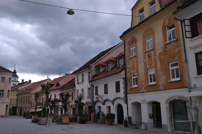 Ljubljana-Zagreb. Private Transfer.Price per Car - Pickup and Drop-off Options