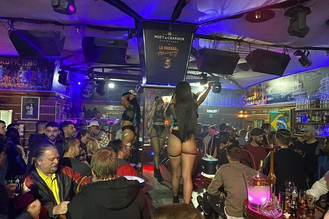 Marbella Private Puerto Banus Night Life Walking Tour - Experiencing the Vibrant Atmosphere