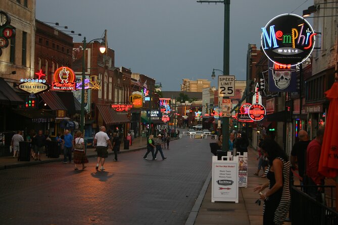 Memphis Scavenger Hunt Walking Tour and Game - Accessibility Features