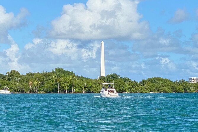 Miami: 75 Minute Sunset Boat Tour and Sightseeing - Meeting Point and Logistics