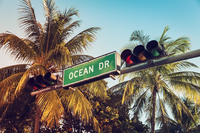 Miami Beach Art Deco & History Walk Tour With Design Enthusiast - Experience the Guided Tour With Knowledgeable Expert Damian