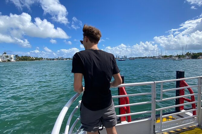 Miami Boat Tour on Biscayne Bay & Miami Skyline - Accessibility Information