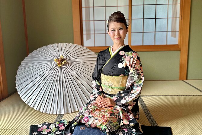 Nanbu Teodori Taught by the Worlds Top Master - Preparing for the Nanbu Teodori Performance