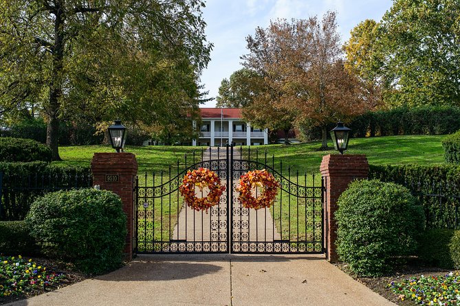 Nashville Homes of the Stars Narrated Bus Tour With 30+ Celebrity Homes - Traveler Reviews and Experiences