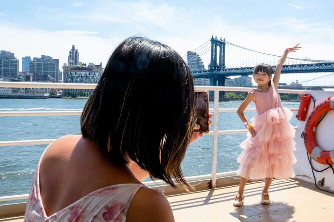 NYC Bottomless Brunch Cruise With Iconic Views - Convenient Meeting and Departure Details