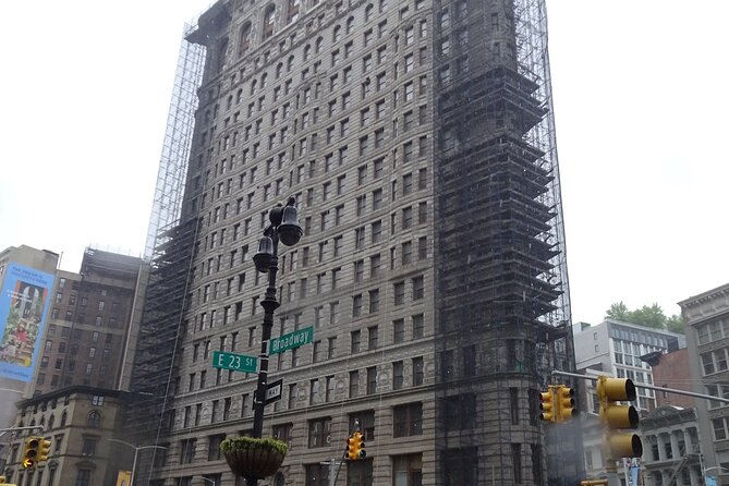 NYC Chelsea Self-Guided Walking Tour & Scavenger Hunt - Tips for a Great Experience