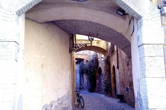 Orvieto and Civita Di Bagnoregio Shore Excursion From Civitavecchia Port - Pricing and Booking Details