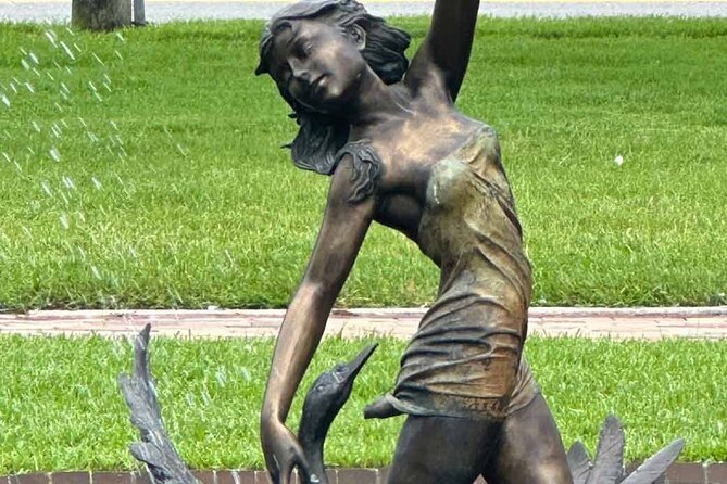 Outdoor Escape Room in Orlando - Lake Eola Park Area - Meeting and Starting Point Information