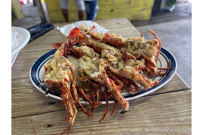 Pachies Seafood With Sightseeing & Transport From Montego Bay - Accessibility and Participation