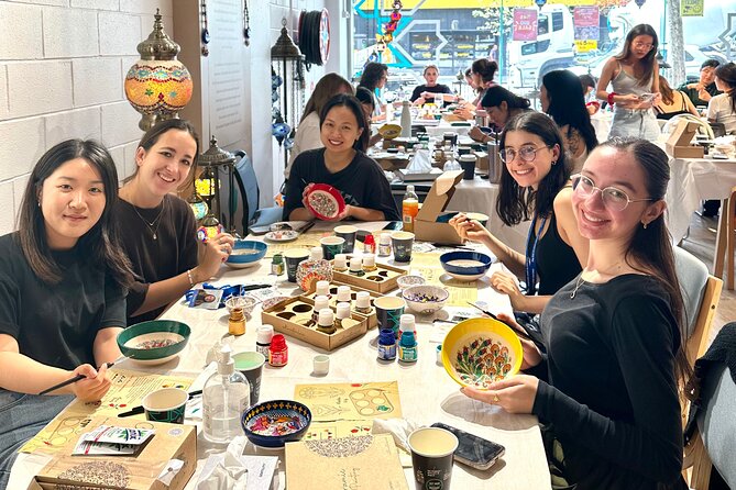 Painting Classes Orange County: Ceramic Plates & Bowls - Accessibility and Participation