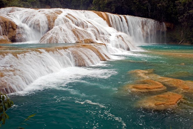 Palenque Mayan Ruins, Misol-Ha and Agua Azul Waterfalls Full Day Tour From Palenque - Discovering Agua Azul Waterfalls