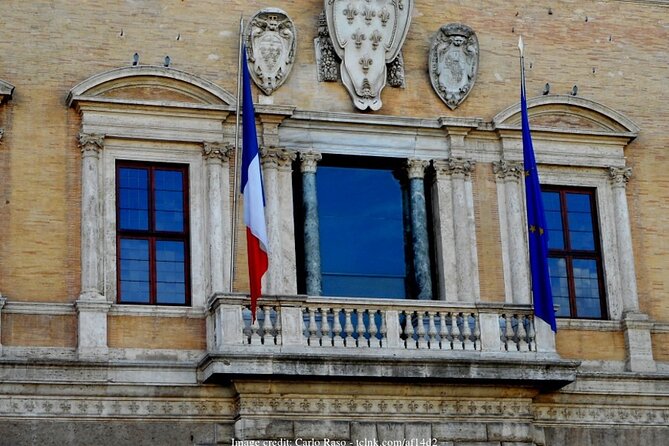 Pantheon, Trevi Fountain & Spanish Steps: Private Half-Day Tour - Ascending the Spanish Steps