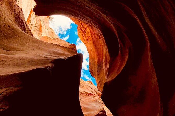 Peekaboo Slot Canyon Jeep Tour - Navigating the Jeep Ride