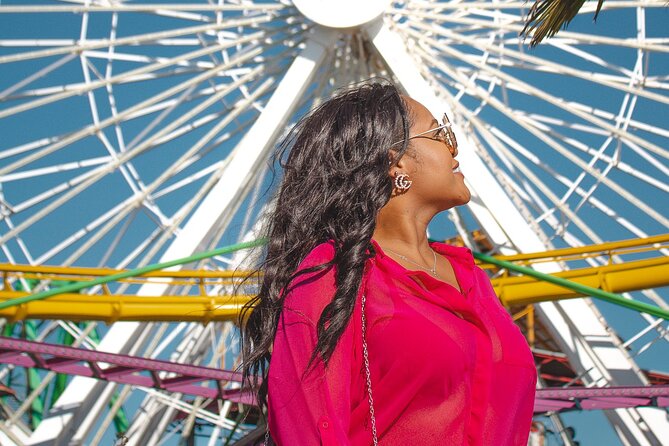 Photo Walk in Santa Monica With Personal Photographer - Health and Accessibility Information