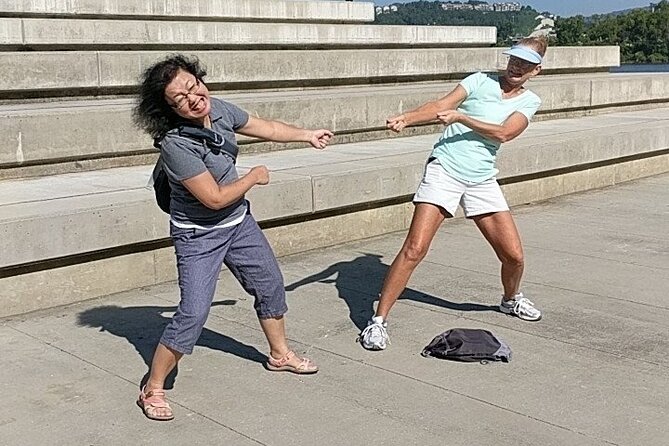 Pittsburgh City Scavenger Hunt Excursion by 3Quest Challenge - Working Together as a Team