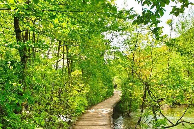 Plitvice Lakes and Deer Valley From Zagreb - Exploring Deer Valley