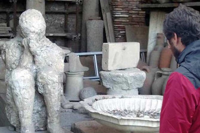 Pompeii Small Group Tour With Entry Tickets and Expert Guide - What to Expect