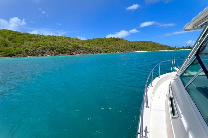 Private 30 Boat Charter for up to 6 Passengers to Icacos Island - Meeting Point Details