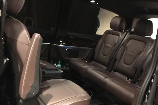 Private Airport Transfer Mercedes V 250 for 6 Passengers - Amenities for Passengers