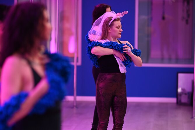 Private Burlesque Party for up to 15 People at Sofly Social ATX - Inclusions for Guests