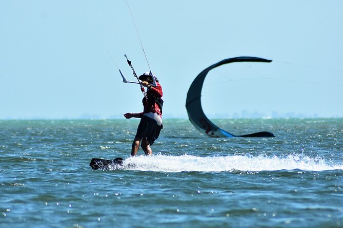 Private Discovery Kiteboarding Lesson in St. Petersburg - Schedule and Availability