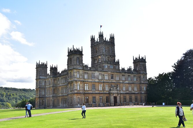 Private Downton Abbey Tour to Highclere Castle With Lunch - Pickup and Start Time