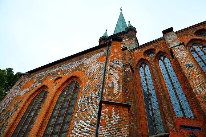 Private Family-Friendly Walking Tour of Historic Lubeck - Accessibility Options