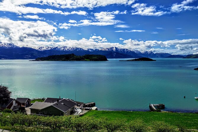Private Guided Hardangerfjord Day Tour - Meeting and Pickup Details