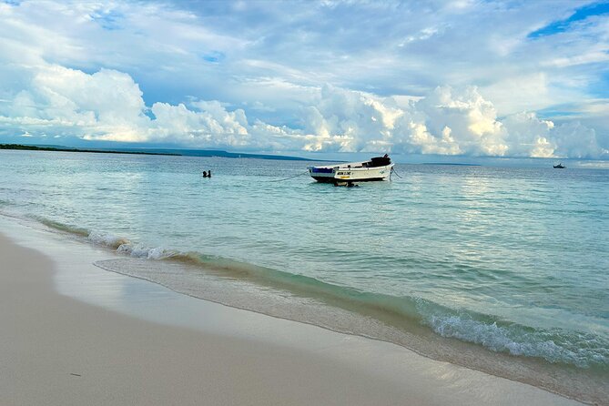 Private Half-Day Tour to Cenote Del Jaragua and Cabo Rojo Beach - Transportation and Logistics