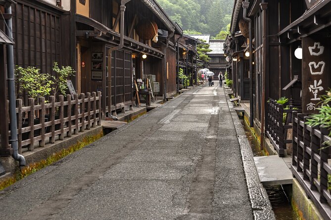 Private Half-Day Walking Tour in Takayama - Visiting a Local Sake Brewery