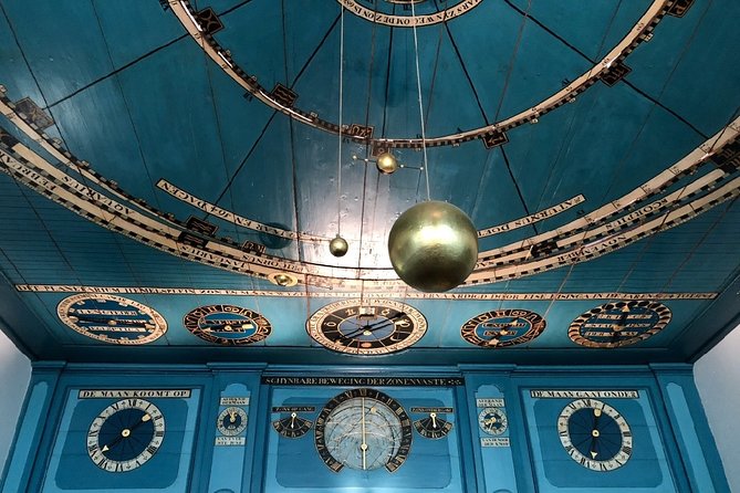 Private Hidden Gems Tour: Visit 5 Unforgettable Places From Amsterdam - Meeting Point and Pickup Details