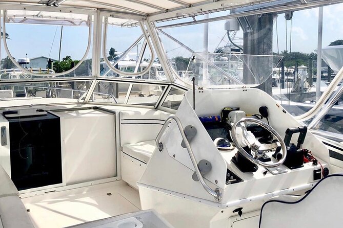 Private Island & Fishing Charters in Key West 37ft Knotty Cowgirl - Private Island Exploration
