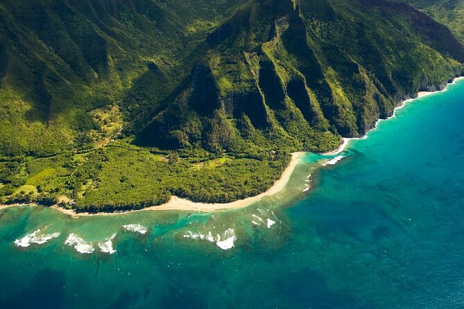 Private Luxury Air Tour Over Kauai - Pilot and Experience Quality