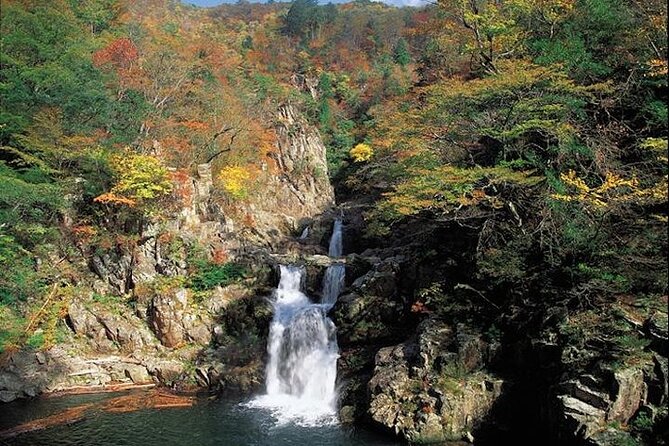 Private Sandankyo Valley Tour From Hiroshima With a Local Guide - Meeting and Pickup