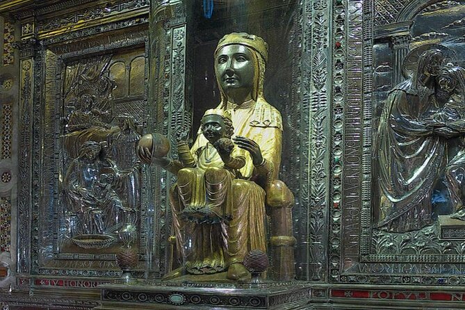 Private Tour Montserrat With Escolanía-Coro and Access to the Virgin - Accessibility and Participation