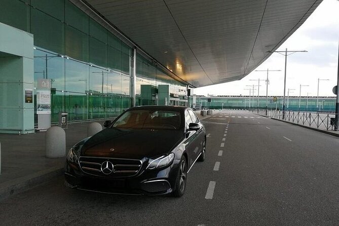 Private Transfer From Barcelona Airport to Sitges - Availability and Operating Hours