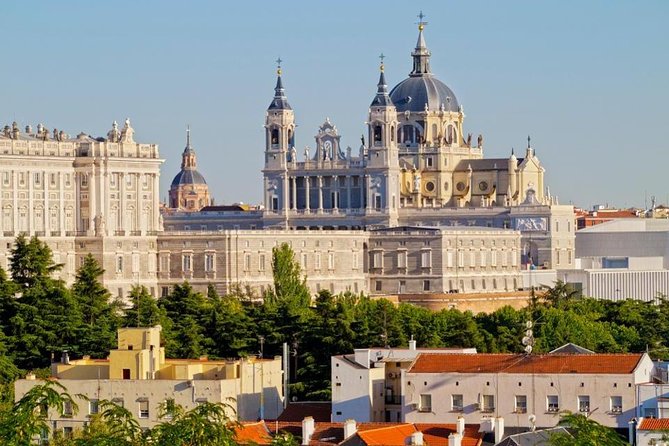 Private Transfer: Madrid Airport MAD to Madrid in Luxury Car - Luxury Vehicle Options