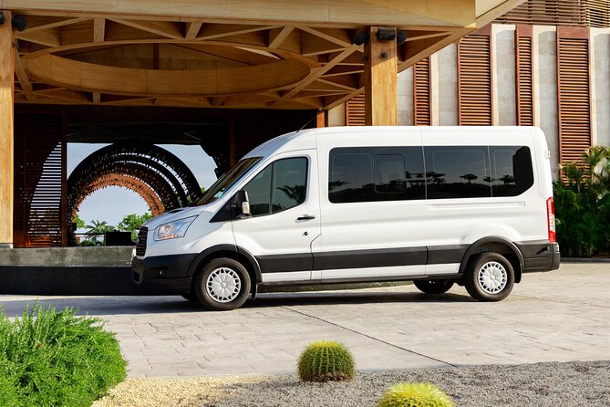 Private VAN Round-Trip From Airport to Hotel in San José Del Cabo - Included Amenities