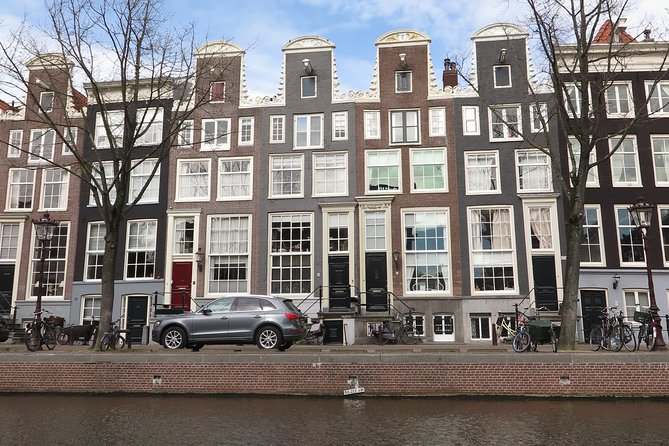 Private Walking Tour in Jordaan and Amsterdam Center - Health and Fitness Requirements