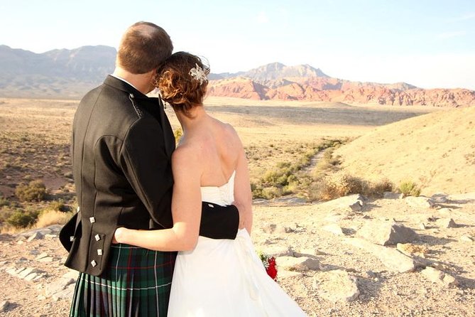 Red Rock Canyon Wedding by Private Limousine - Additional Customization Options