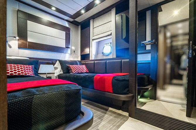 Rent Luxury Yacht 75 Feet in Miami - Tour Highlights