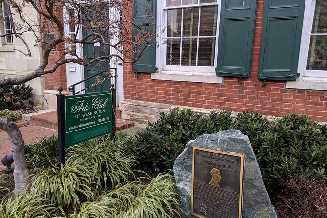 Residences of the Presidentses Walking Tour: Lafayette Square & Foggy Bottom - Journey Through Foggy Bottom