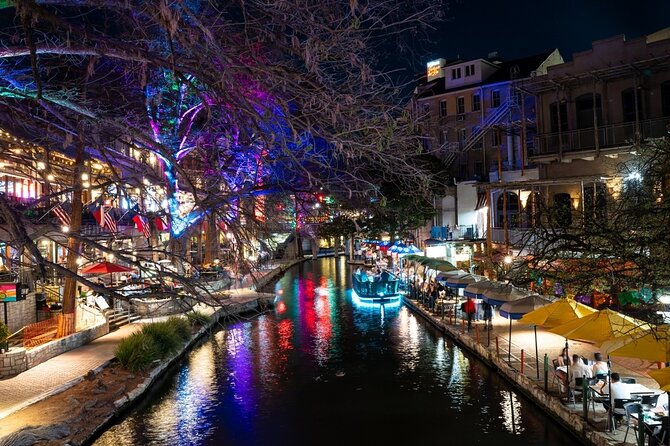San Antonio Night Riverwalk Tour With Tower of Americas - Discovering the Alamos History