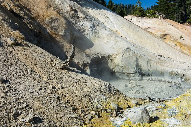 Self Guided Driving Audio Tour of Lassen Volcanic National Park - How to Access and Use the Tour