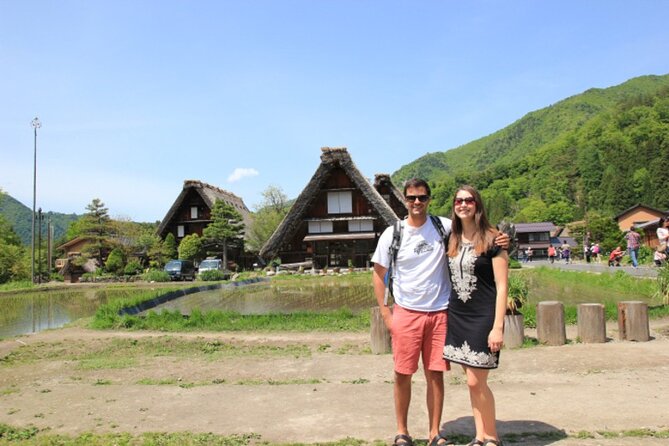 Shirakawago Day Trip: Government Licensed Guide & Vehicle From Takayama - Booking and Availability