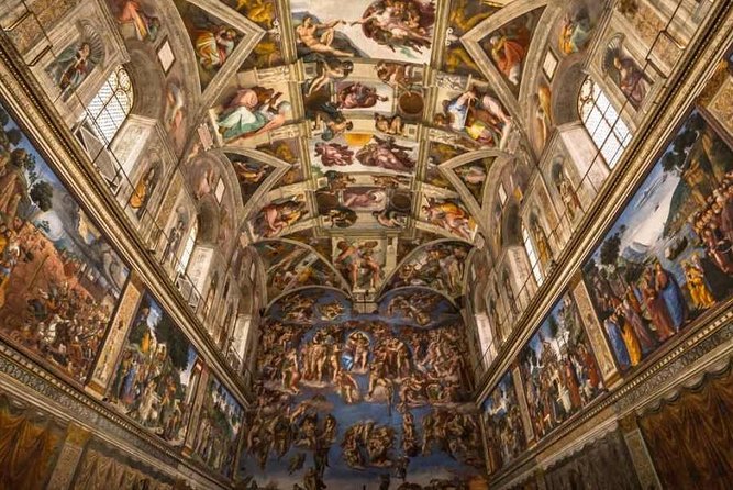 Skip the Line Tour Quick & Easy Escorted Visit of the Sistin Chapel & St.Peter - Vatican City Highlights