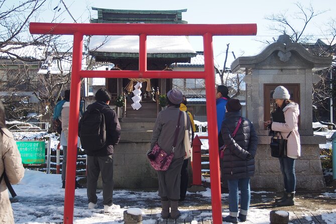 Small Group Sightseeing Tour Visit to Toyama With Lunch Included - Included Lunch and Refreshments