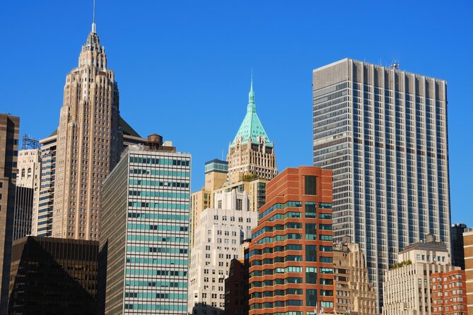 SoHo Highlights in New York Tour and Exploration Game - Solving Challenges and Unlocking Clues