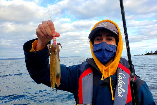 Squid Fishing on Private Guided Boat in Seattle City Waterfront - Review Summary